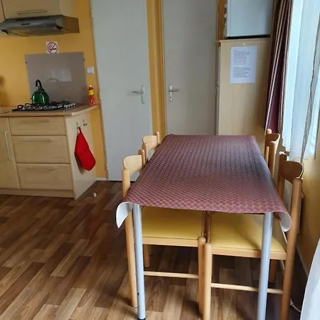 Campsite Camping Village Puyrond Bressuire *