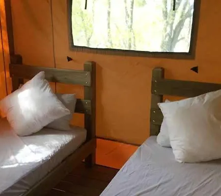 Campsite Camping Village Puyrond Bressuire